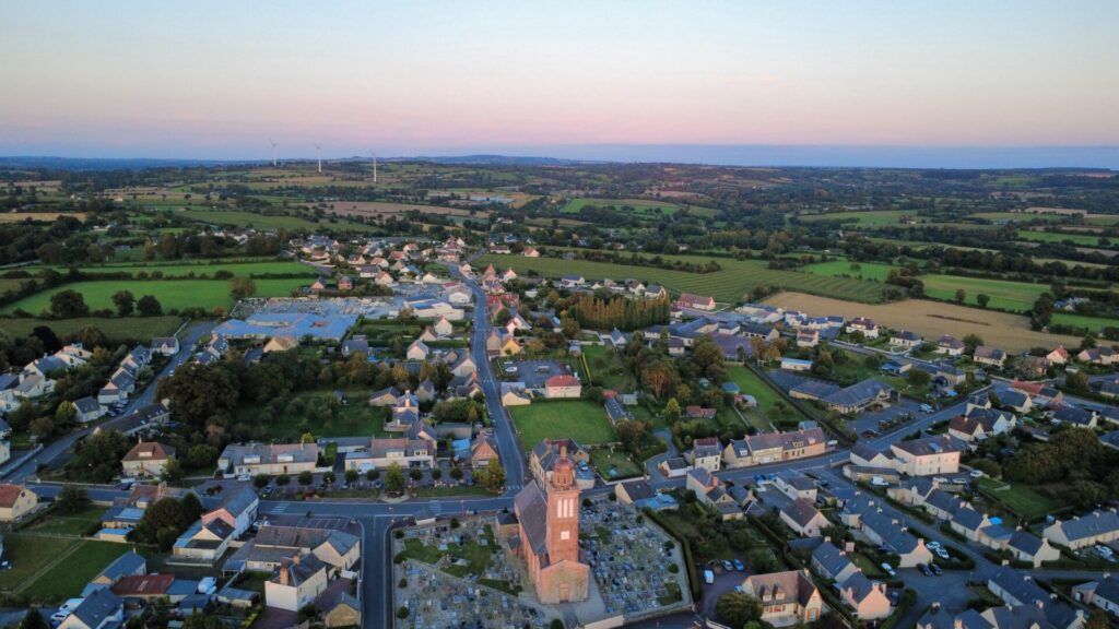 Vue aérienne Saint-Amand-Vilages - Émilien Quenault